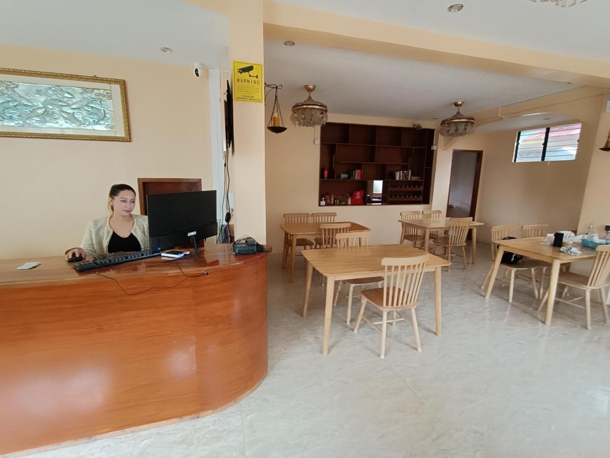 Speed 8 Inn Моалбоал Екстер'єр фото